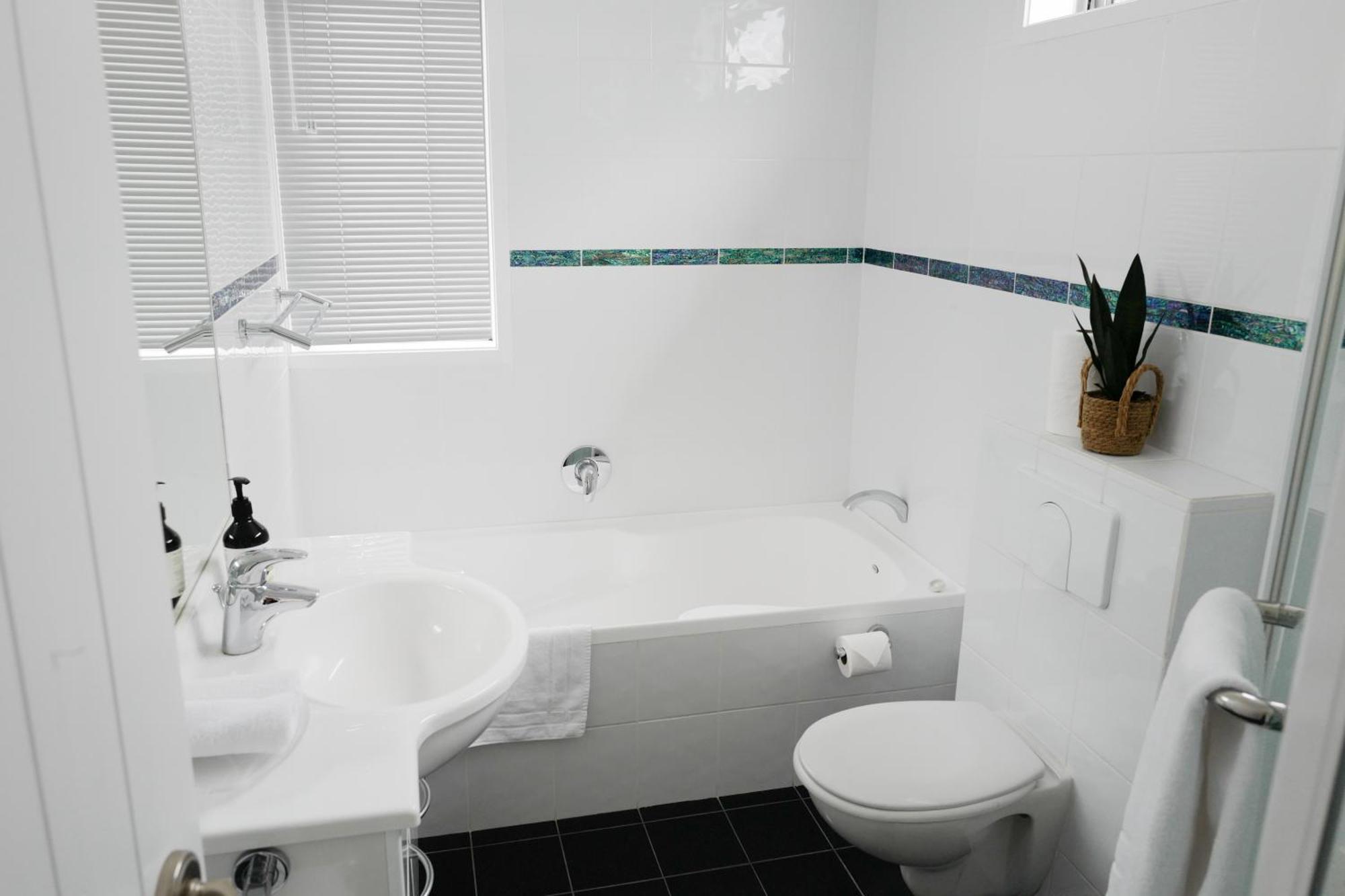 Rotorua Serenity Lakeview Retreat Экстерьер фото