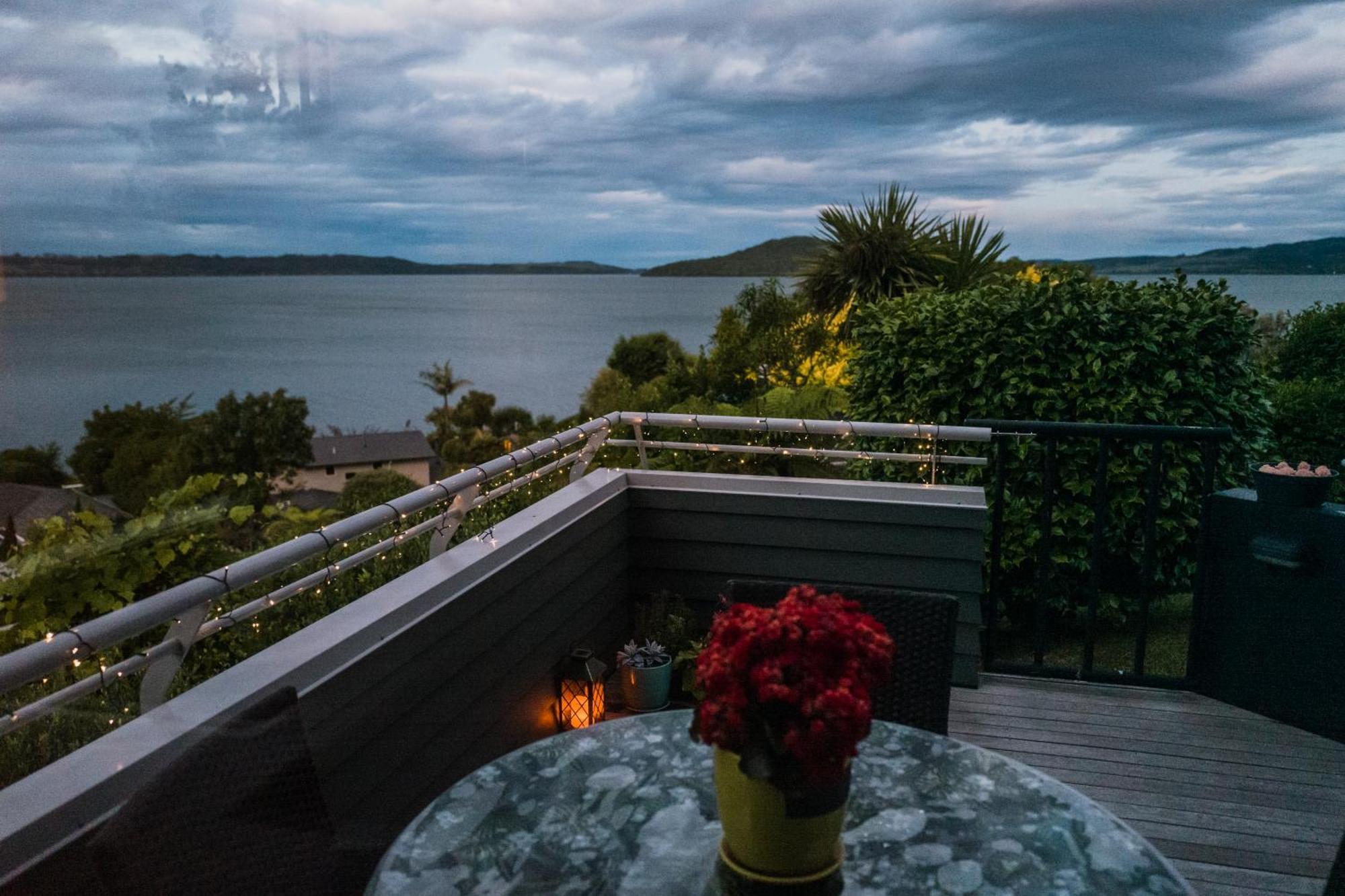 Rotorua Serenity Lakeview Retreat Экстерьер фото