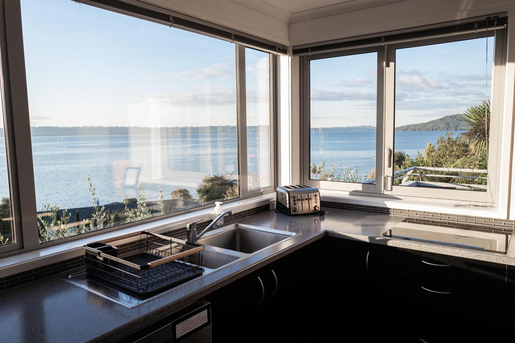 Rotorua Serenity Lakeview Retreat Экстерьер фото