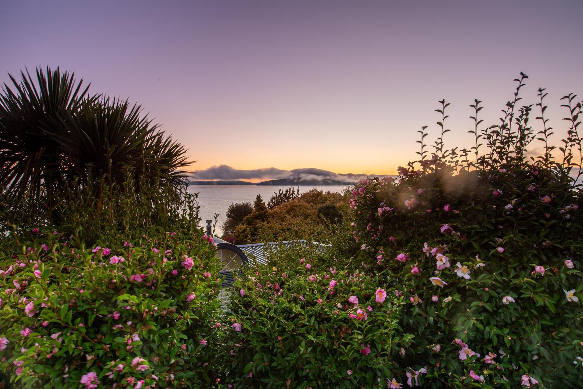 Rotorua Serenity Lakeview Retreat Экстерьер фото